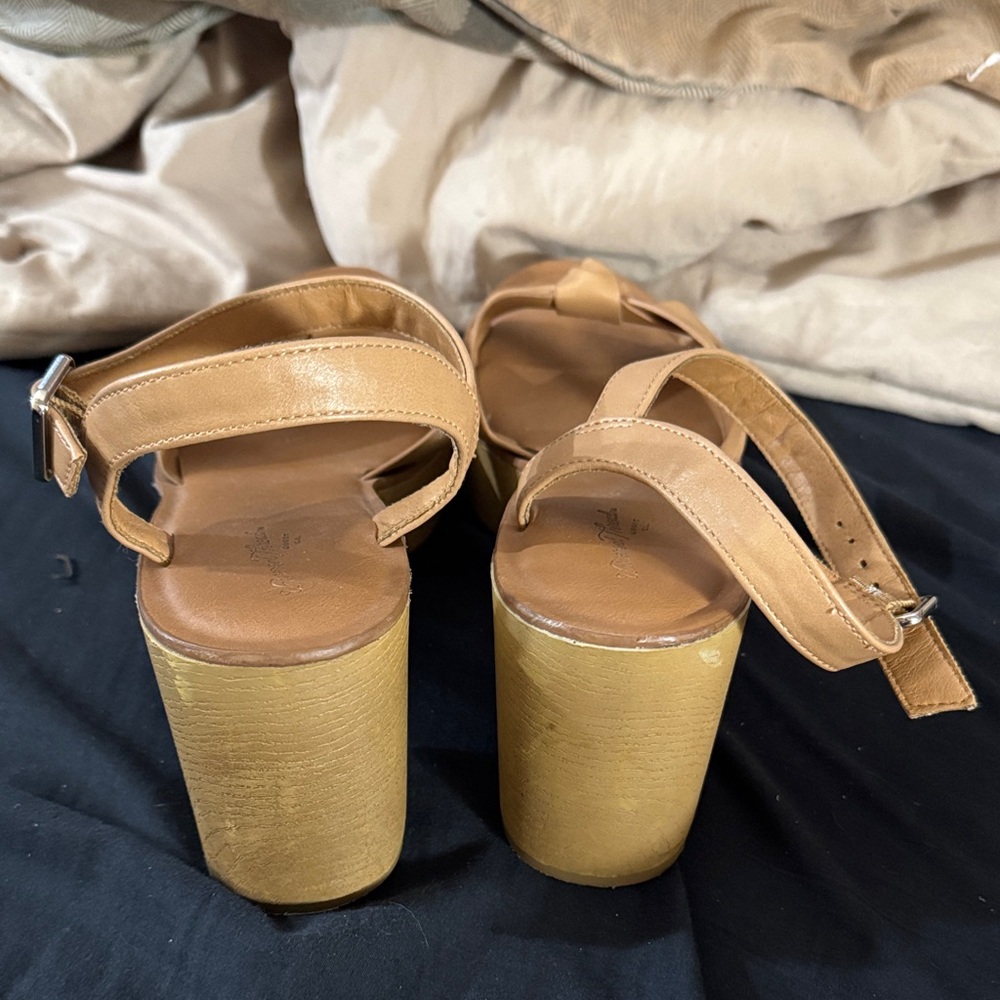 Universal Thread Tan Knot Platform Sandals - image 2